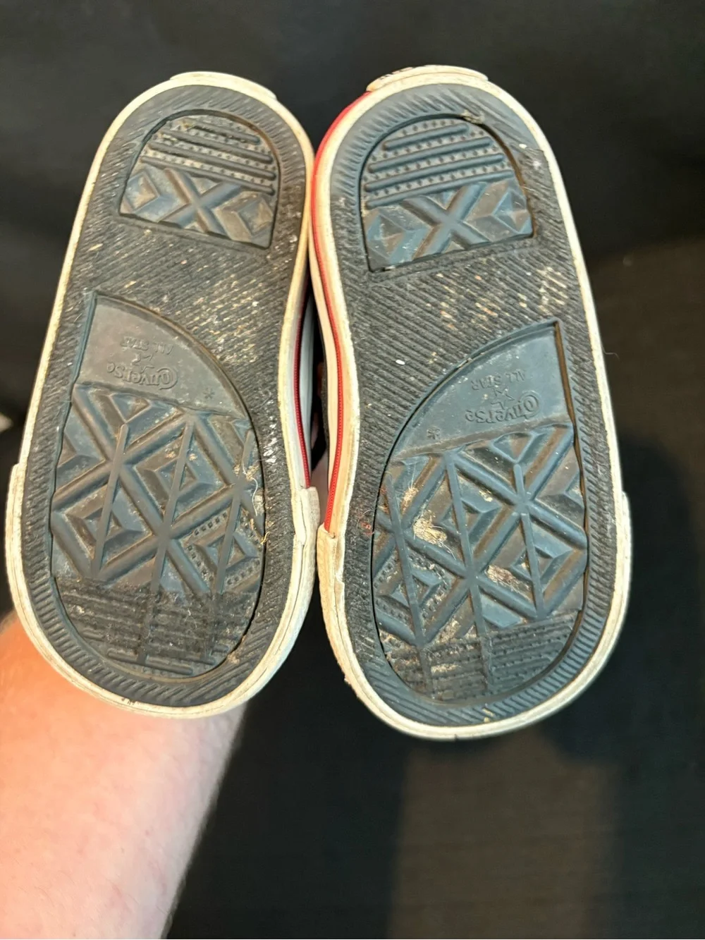 Converse Chuck Taylor All Star Axel Mid Top toddler shoes size 5